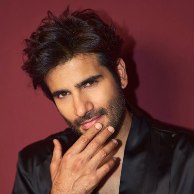 Karan Tacker